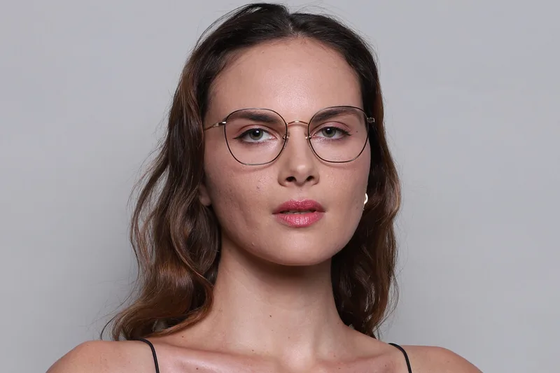 Vogue Eyewear Frame VO4178 in Black / Gold (280), worn by a model