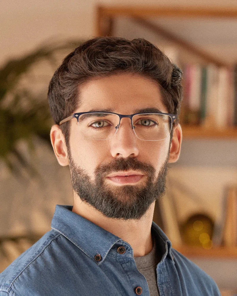 Essilor Varilux Liberty 3.0 Transitions Classic Lenses, Essilor Varilux Liberty 3.0 portrait of a man wearing glasses